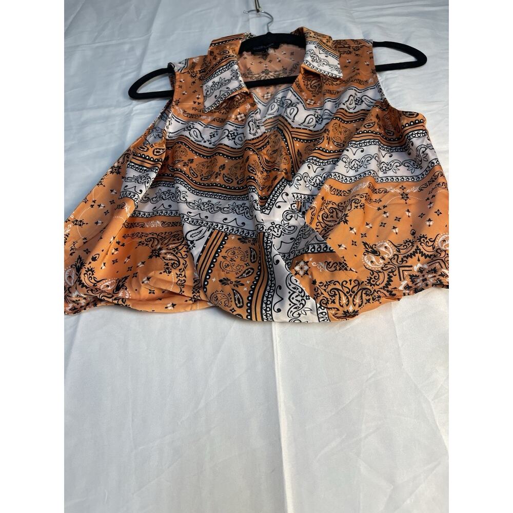 Rachel Zoe Bandana Print Sleeveless Blouse Orange Paisley Button Front Size M